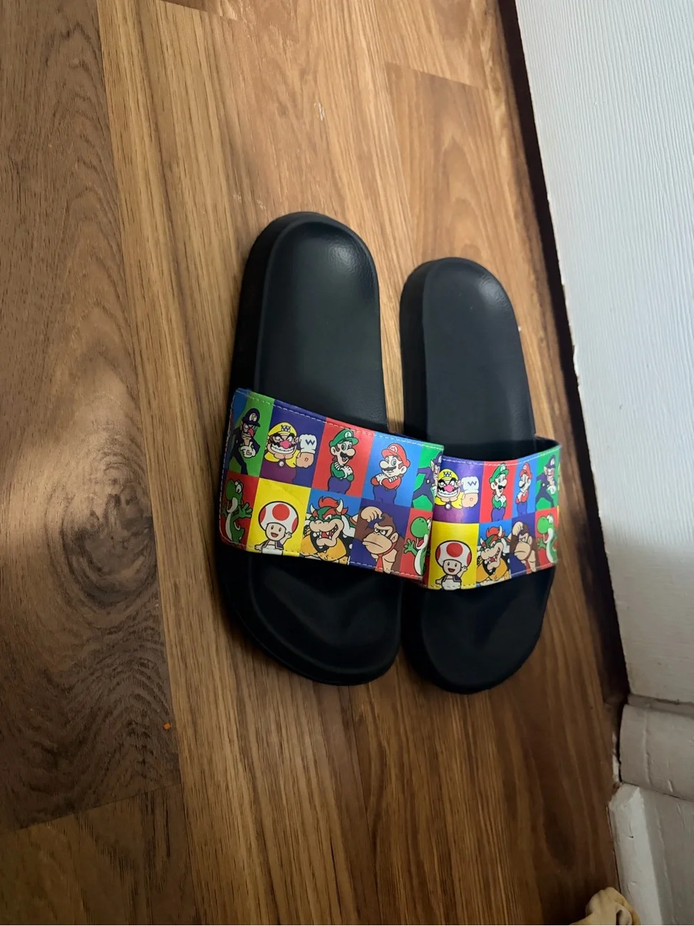 Nintendo Multicolor Super Mario Character Slides unisex 8/9